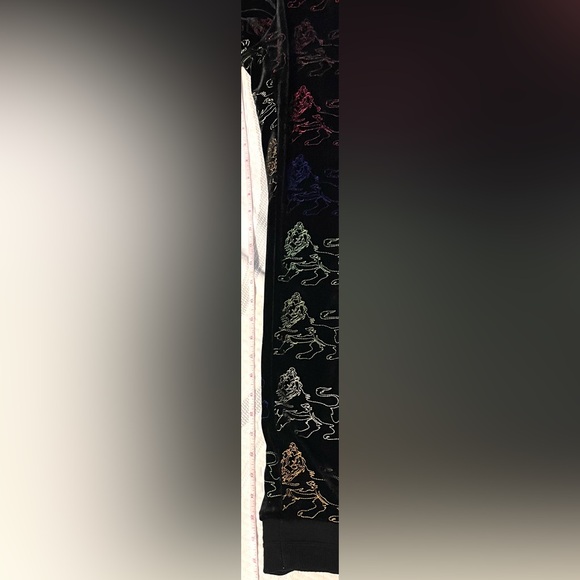 MCM Luxury Velour Jogger Black Multicolor Lion Logo Limited Ed MCM Handbag Brand - Picture 12 of 14